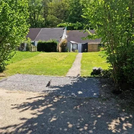 Cocon Douillet Avec Chaleur Ambiante Du Poele A Pellets Hastiere-par-dela