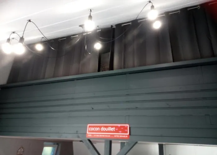 Cocon Douillet Avec Chaleur Ambiante Du Poêle à Pellets Hastiere-par-dela